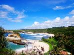 5 Rekomendasi Wisata Pantai yang Indah di Jawa Timur untuk Liburan Akhir Tahun. 1 Pantai Klayar Pacitan