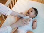 menenangkan bayi cara mengatasi bayi n