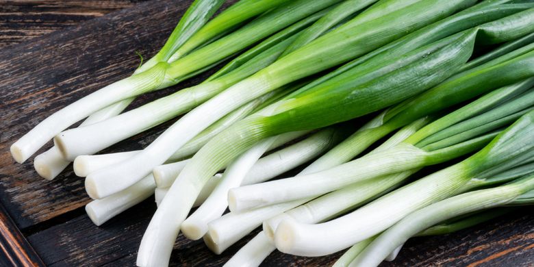 manfaat daun bawang