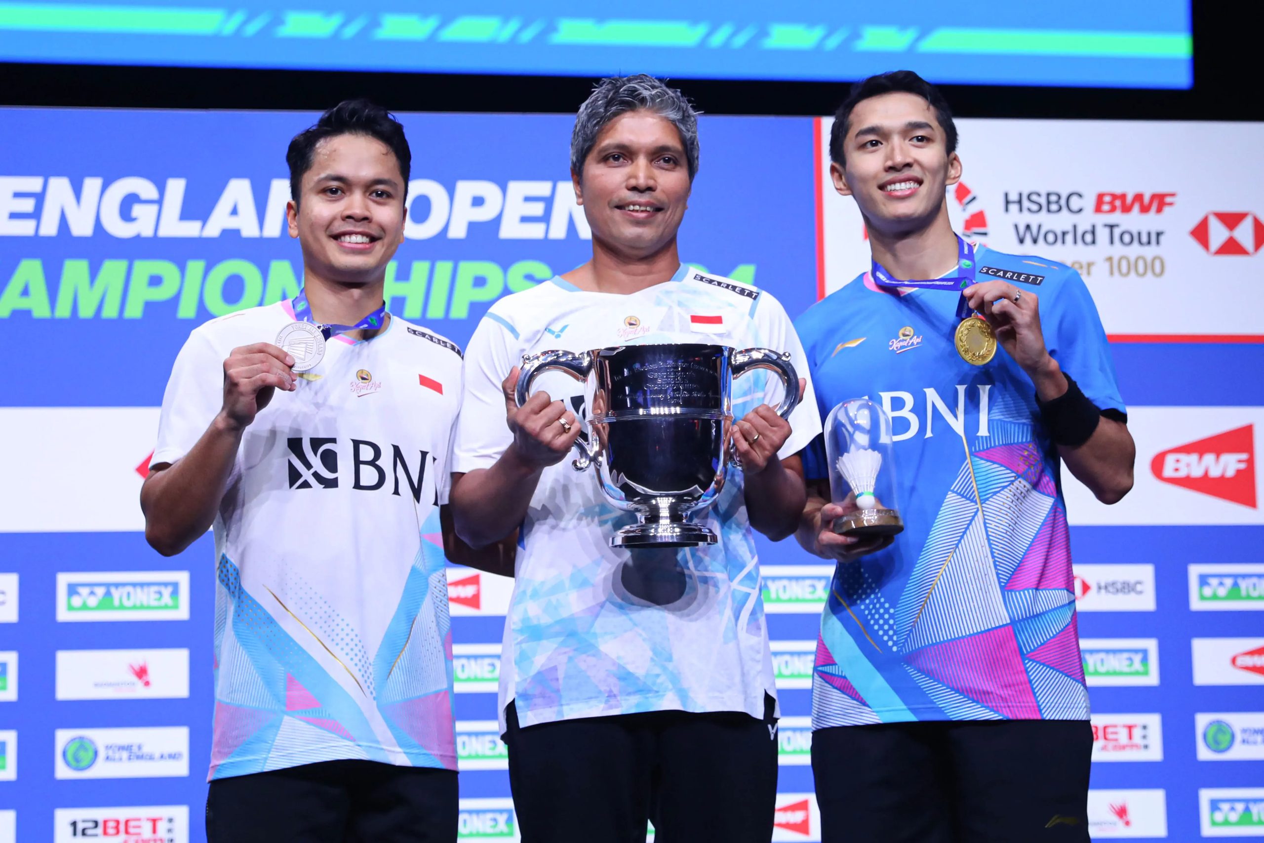 1803 Naskah Olahraga Badminton All England 1 scaled