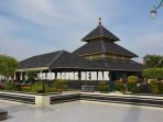 5 Masjid Unik di Indonesia untuk Menjalankan Ibadah Ramadan 2 WhatsApp Image 2024 03 20 at 13.37.13