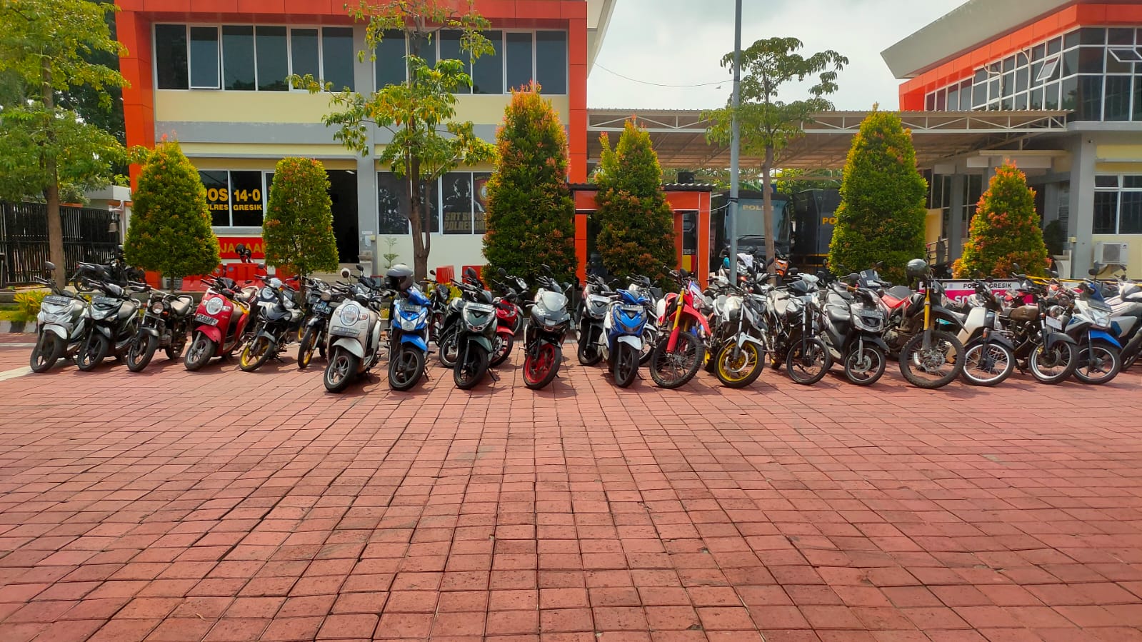 a197ef2f 1073 4694 817a ab2f48c3870d