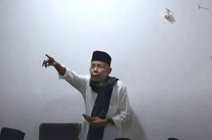 Dijaga TNI-Polri dan Banser, Jemaah Aolia Salat Idul Fitri 5 Hari Lebih Awal 1 MBAH BENU