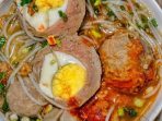 So delicious . manttcapppp🔥🔥 Nikmat nih. malam2 makan bakso jumbobakso isi telor bakso isi daging. Recommended buat makan malam 👍