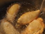 Tip Hemat Menggoreng dengan Minyak Banyak Deep Frying