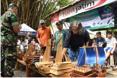 lomba perahu