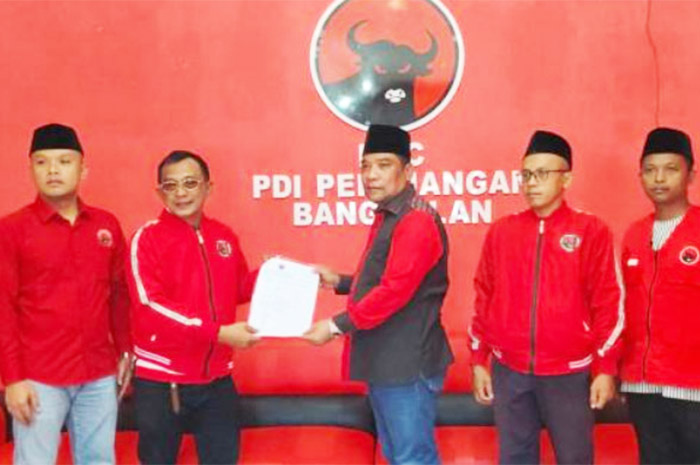MAHFUD PDIP