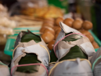 8 Makanan Khas Indonesia dengan Nama yang Unik dan Mengundang Penasaran 6 nasi kucing