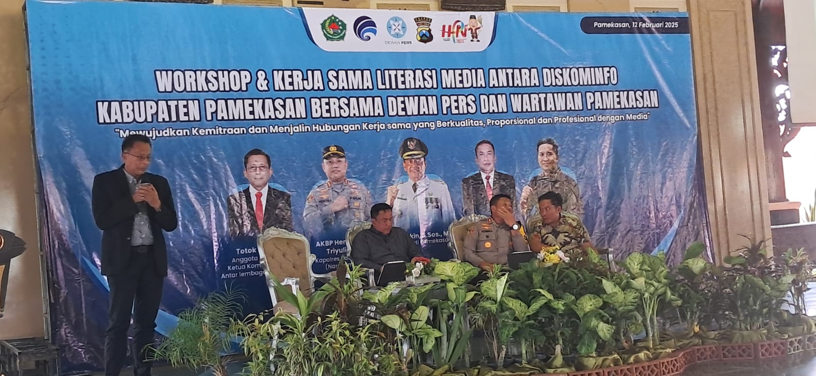 Diskominfo Pamekasan Gandeng Dewan Pers Tingkatkan Literasi Media 1 madura