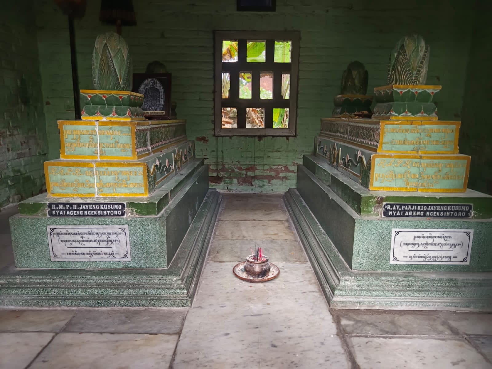 Eyang Jayeng Kusumo Ningrat, Sesepuh Kasunanan Surakarta yang Menjaga Warisan Budaya 1 IMG 20250331 WA0033