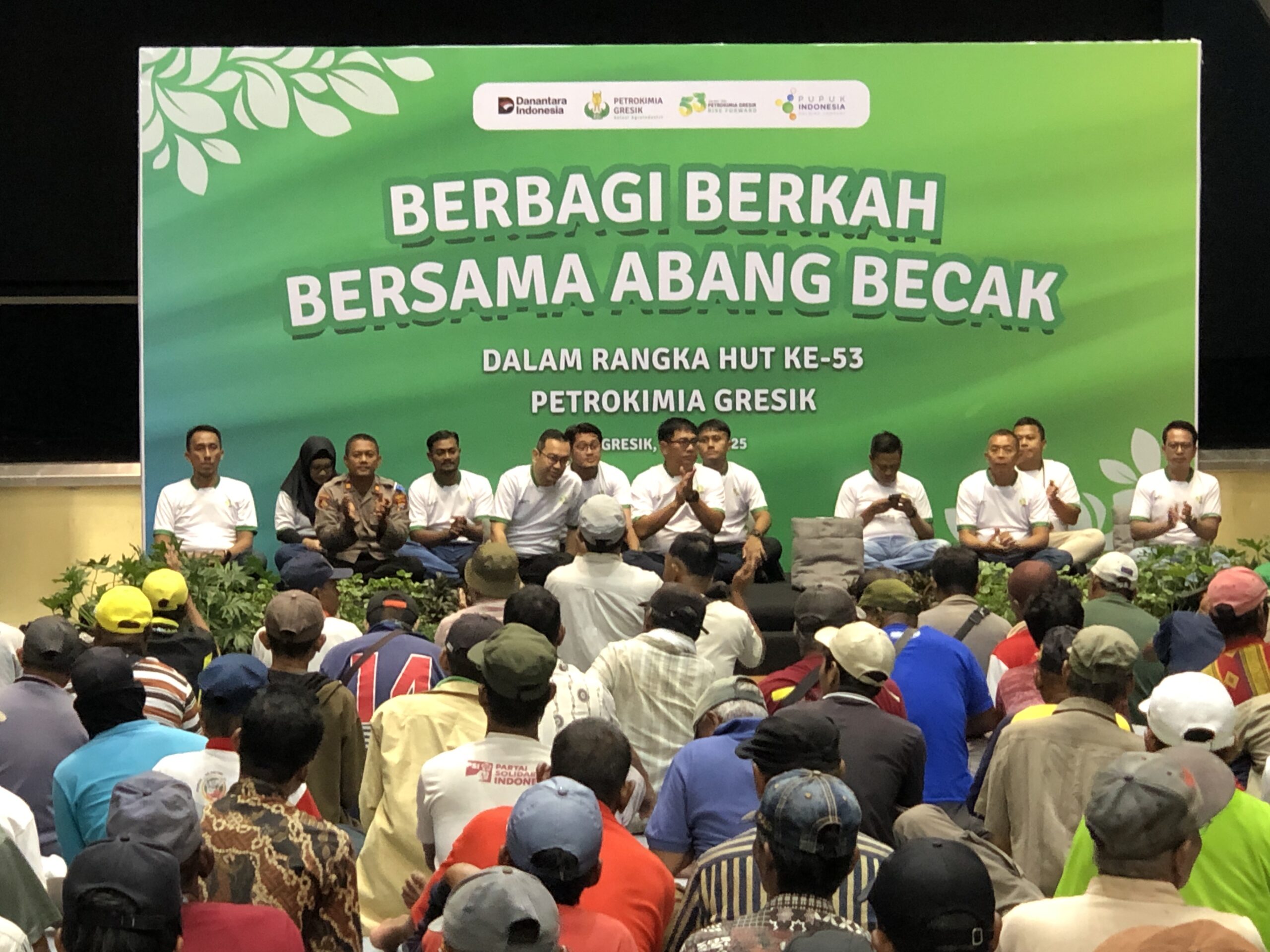 Petrokimia Gresik Berbagi Berkah, 530 Abang Becak Semringah 1 IMG 4911 scaled