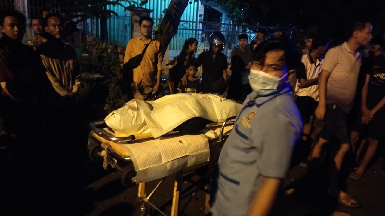 e8a64a2a 4851 445b 9c6d 6d76f904a009