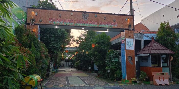 4ef87c9f 296f 448b be71 6d73f70c7399