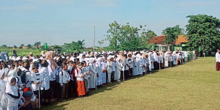 Khidmatnya Upacara Hari Santri yang Digelar YPI Babussalam di Sidoarjo 1 155b40d8 19da 4586 b9b4 ddde75be5d5b