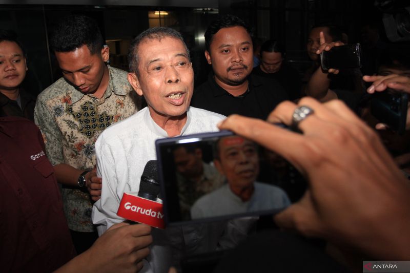 Pemeriksaan Saksi Kpk Mantan Ketua Dprd Jatim Kusnadi 190625 Rn 4