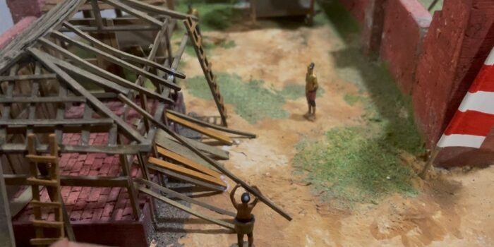 Kreatif, Warga Jombang Ini Sulap Limbah Jadi Diorama 3D Berkualitas Tinggi Beromzet Puluhan Juta 1 81e19bf1 a5d9 4822 97a3 dbb1fc23c28c