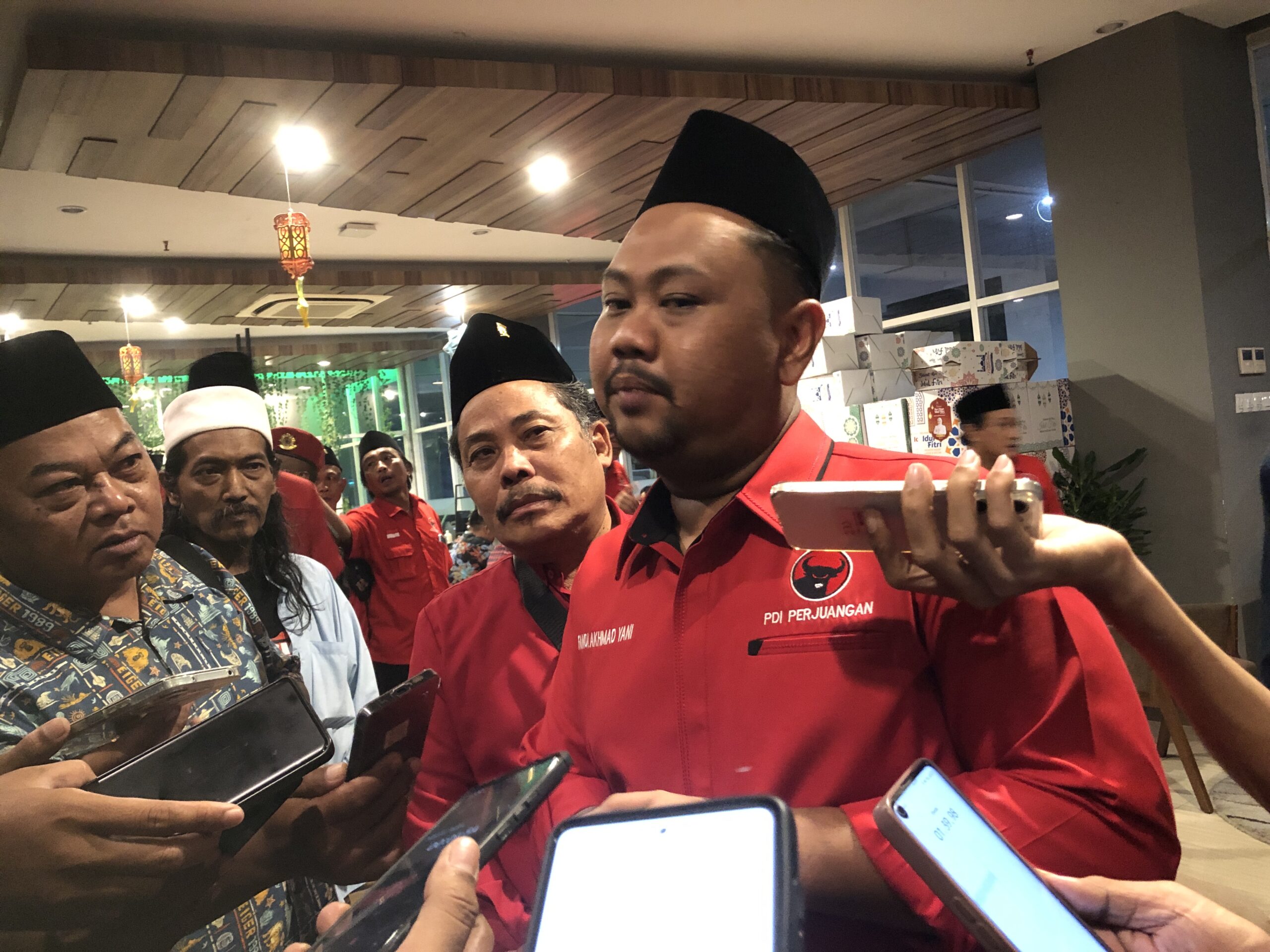 pdip gresik gus yani