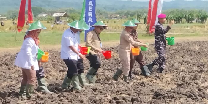 Bupati Marhaen Siap Nganjuk Jadi Pilot Project Swasembada Kedelai Indonesia 1 WhatsApp Image 2026 03 05 at 2.47.22 PM